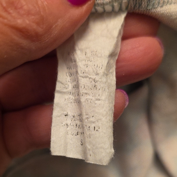 NWOT Oversized Small  HEIMISH USA Teal Floral  Fitted 3/4 Sleeve Blouse - Picture 8 of 8